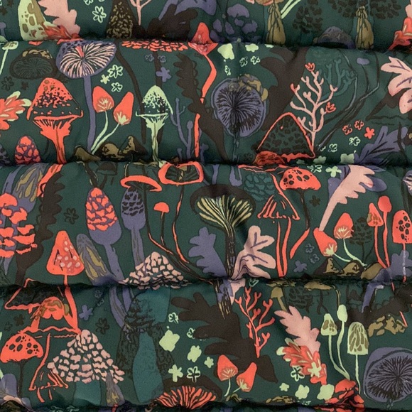 Gymboree Woodland Print Vest 5-6 - Picture 6 of 7